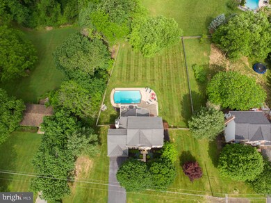 5530 Hodges Rd, Sykesville, MD 21784 - photo 3