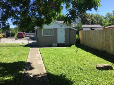 303 S Spring