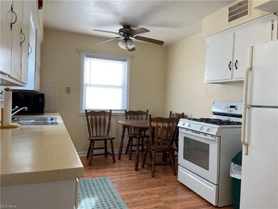 Kitchen is nice size with easy clean floor, good c