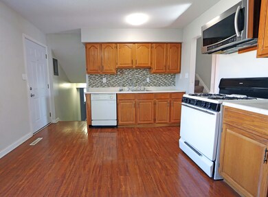 Wood laminate flooring