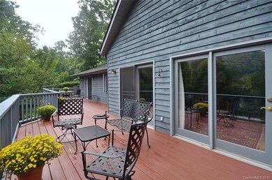 Great Entertaining Deck