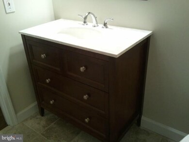 620 Elfin Ave, Capitol Heights, MD 20743 - photo 7