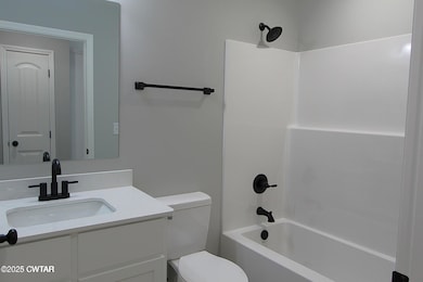 7139 Ellington Dr, Milan, TN 38358 - photo 5