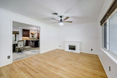 212 E 25th St, Houston, TX 77008 - photo 5