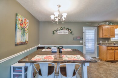 135 Indian Springs Cir, Manchester, TN 37355 - photo 3