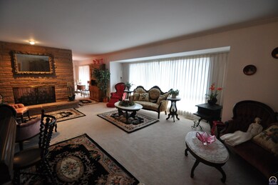 5025 SW Wanamaker Rd, Topeka, KS 66610 - photo 3