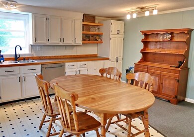 119 Turner St, Bethlehem, NH 03574 - photo 7