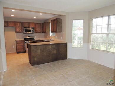 702 Jeffery Dr, Tyler, TX 75703 - photo 5