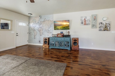 208 SW Blueberry Ln, Grants Pass, OR 97527 - photo 5