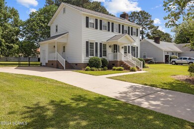 2344 Woodridge Dr, Winterville, NC 28590 - photo 3