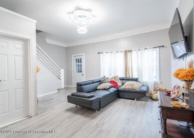1230 Vine St, Scranton, PA 18510 - photo 5