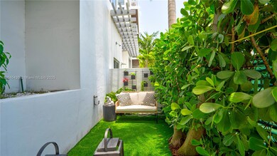 545 SW 11th St unit 105, Miami, FL 33129 - photo 4