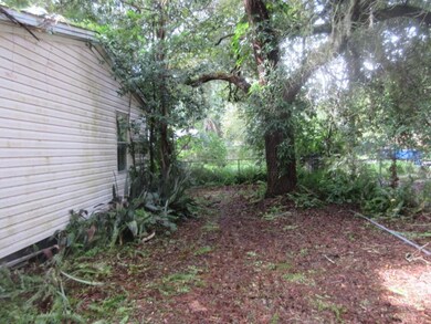 5305 Royal Oak Dr, Tampa, FL 33610 - photo 2