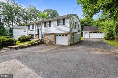 915 Ash Rd, Wallingford, PA 19086 - photo 2