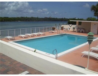 Swimming Pool/Hot Tub/Sauna