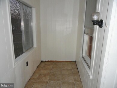 31 Summer St, Hagerstown, MD 21740 - photo 5