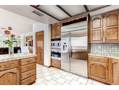 Kitchen. Highly upgraded Stainless Steel Appliance