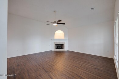 6279 Braybourne Main-8