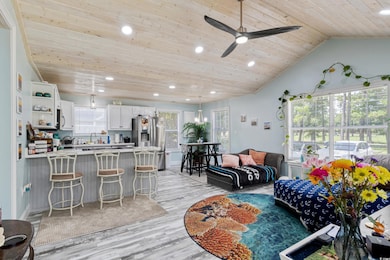 10071 Kings Rd, Myrtle Beach, SC 29572 - photo 4