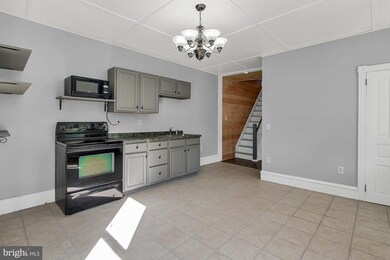 2879 Pricetown Rd, Temple, PA 19560 - photo 7