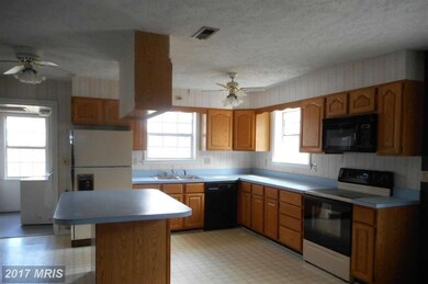 17044 Waterloo Rd, Amissville, VA 20106 - photo 2