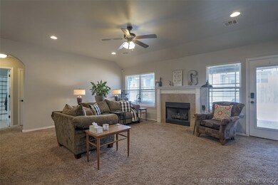 8825 S 256th East Ave, Broken Arrow, OK 74014 - photo 7