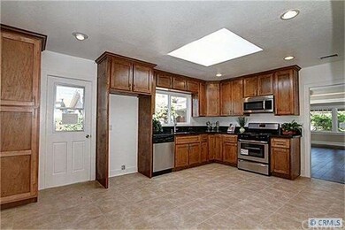 Gourmet kitchen