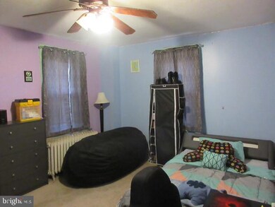 119 Walnut St, Darby, PA 19023 - photo 4