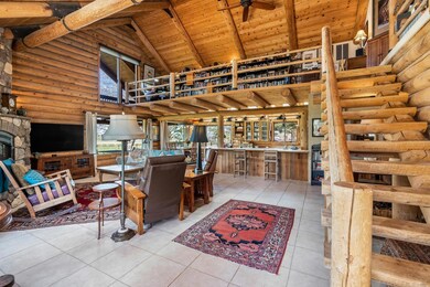 KNICKERBOCKER LIVING ROOM,