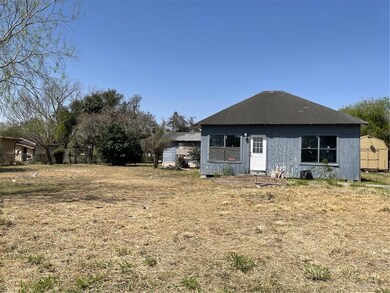 409 S 10th St, Donna, TX 78537 - photo 2