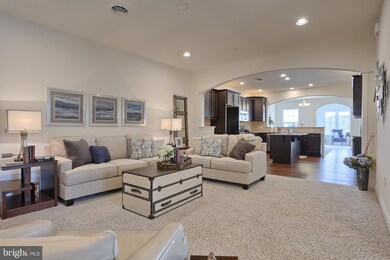 102 S Village Cir unit 212, Palmyra, PA 17078 - photo 3