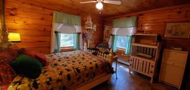 153 Cobb Rd, Milford, PA 18337 - photo 5