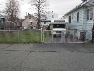 215 Garfield Ave, Revere, MA 02151 - photo 3