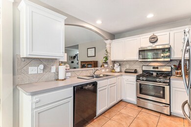 26031 Bearborough Dr, Spring, TX 77386 - photo 3