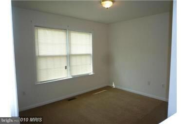 9945 Winchester Ave, Bunker Hill, WV 25413 - photo 7