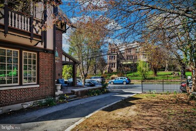 136 Robeson St, Reading, PA 19601 - photo 3