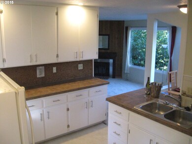 Kitchen/Living Room