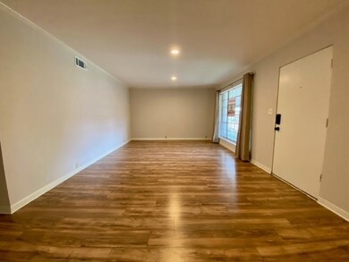 Living / dining area.
