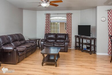 Living Room_DMD_4398-SMALL