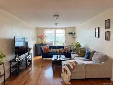 60-11 Broadway unit 3S, Woodside, NY 11377 - photo 2