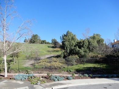 2582 Rutland Place, Thousand Oaks, CA 91362 - photo 2