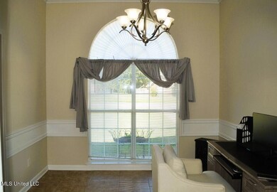 Dining/Office