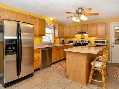 603 Twin Brook Ln, Coventry, RI 02816 - photo 3