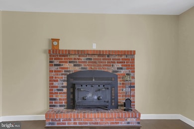 84 Edgewater Dr, Chambersburg, PA 17202 - photo 5