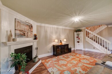 2028 Albert Circle-104