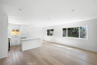 708 E Magnolia Blvd unit D, Burbank, CA 91501 - photo 4