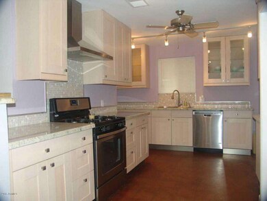 Kitchen 5