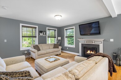 14 Pinewood Dr, Stratham, NH 03885 - photo 7