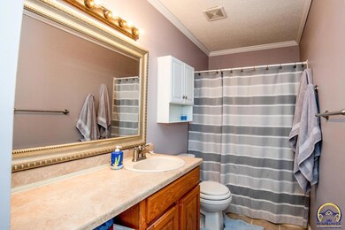 8011 SW 21st Terrace, Topeka, KS 66614 - photo 7