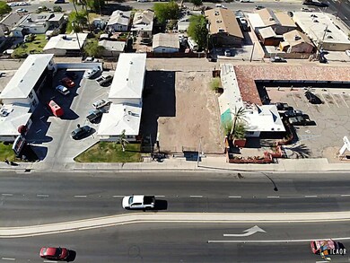 832 Adams Ave, El Centro, CA 92243 - photo 3